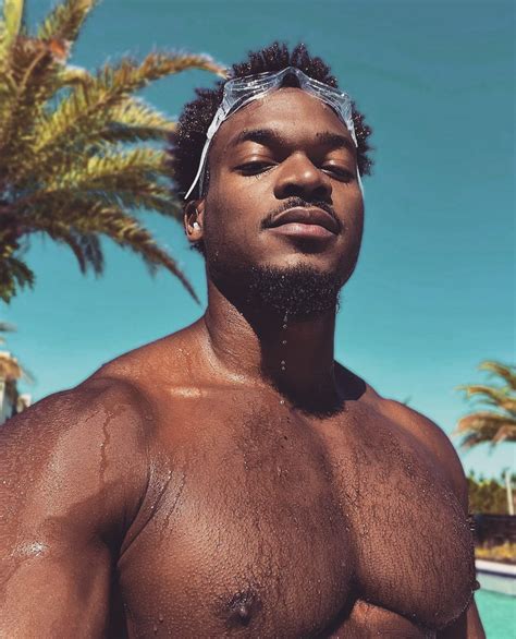 Into Black Guys (@intoblackguys) • Instagram photos and videos